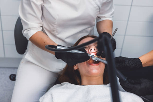 Best Cracked Tooth Emergency Dentist  in Bingham Farms, MI